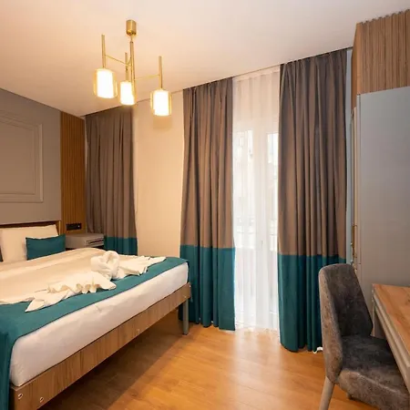 Hotel Lynda