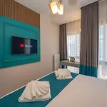 Lynda Hotel 4*