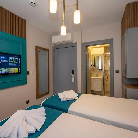 Lynda Otel 4*