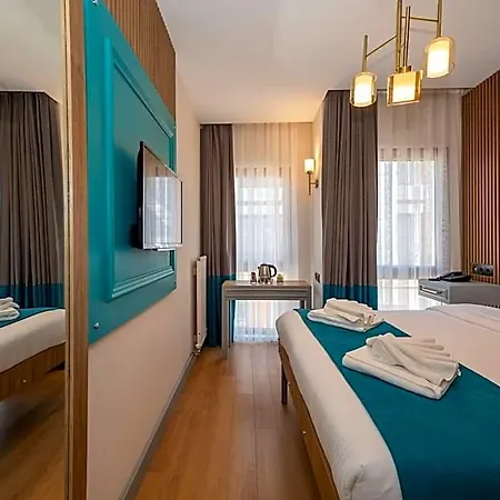 Otel Lynda 4*