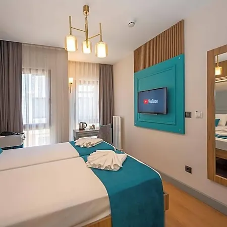 Otel Lynda 4*