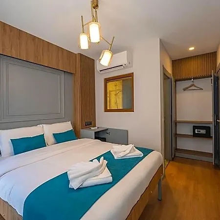 Otel Lynda 4*