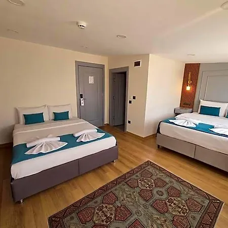 Szálloda Lynda 4*